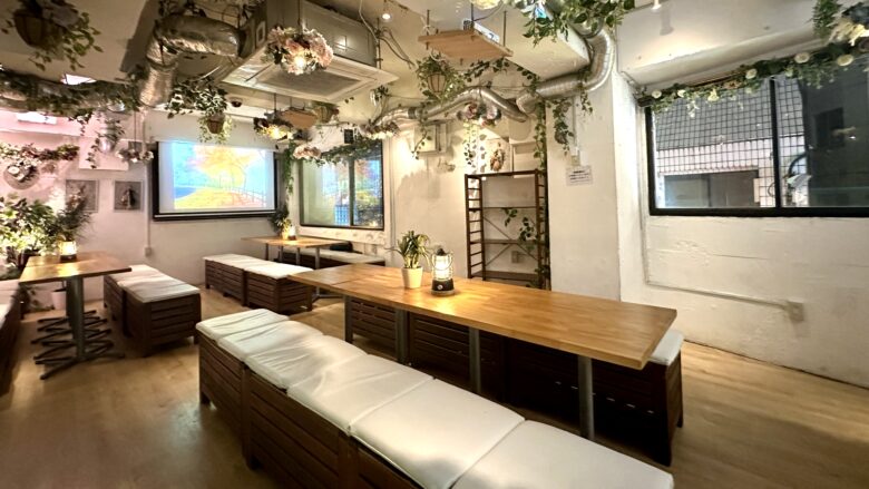 「渋谷ガーデンルーム」は、貸切に特化したおしゃれ居酒屋です!
昼飲み大歓迎!
大画面プロジェクターを使った20人・30人・40人など大人数貸切はお任せください!
